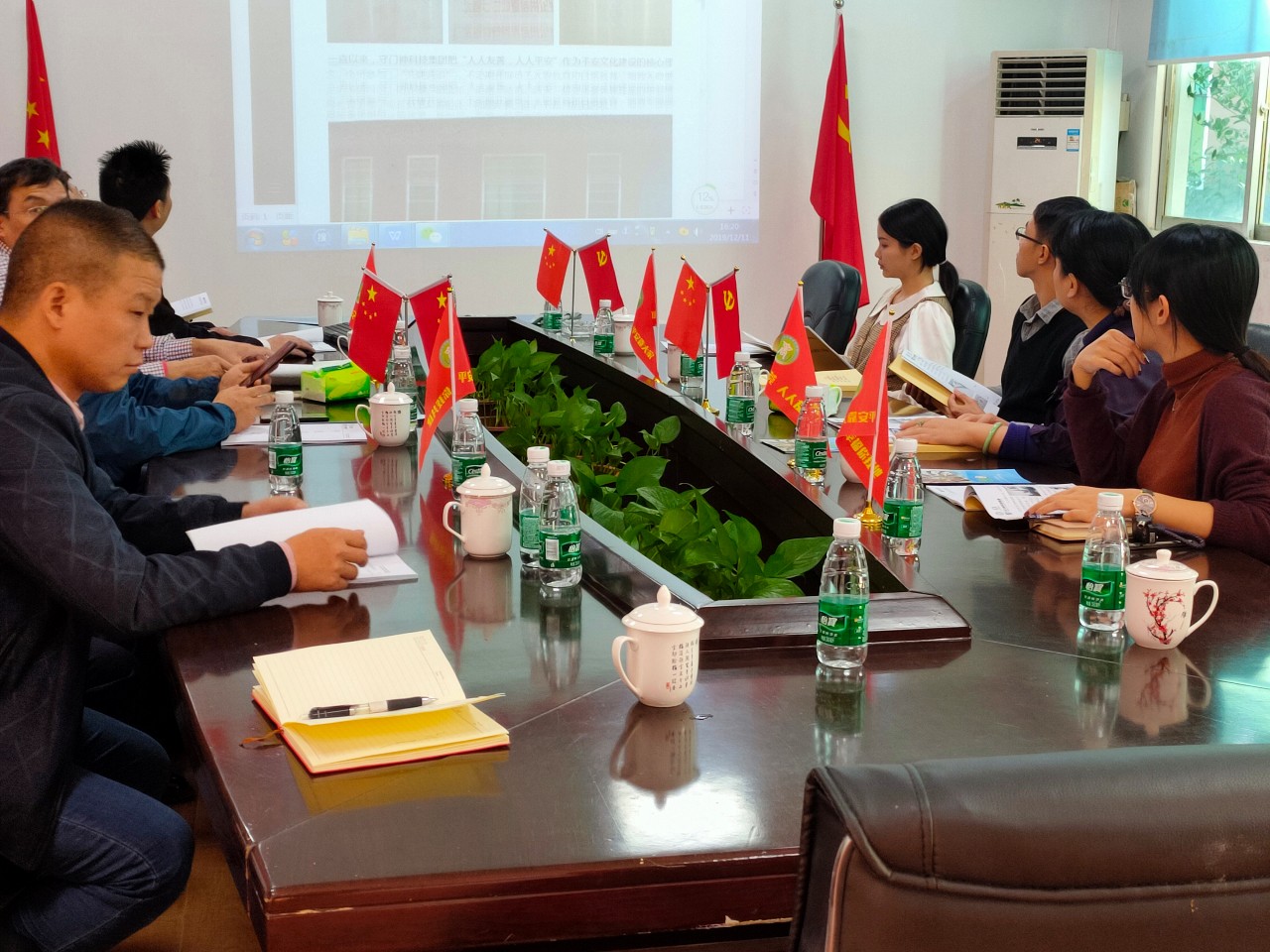 東城政法委領(lǐng)導(dǎo)率隊考察指導(dǎo)守門神科技集團“平安文化”建設(shè)情況